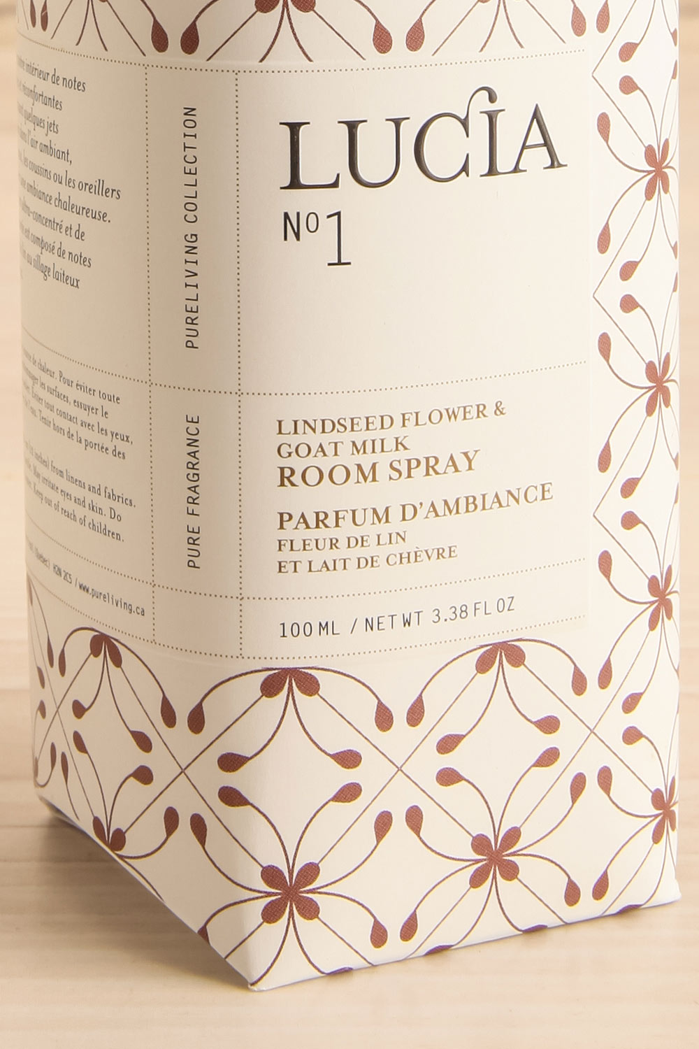 Lindseed Flower and Goat Milk Room Spray by Lucia | Maison garçonne box close-up