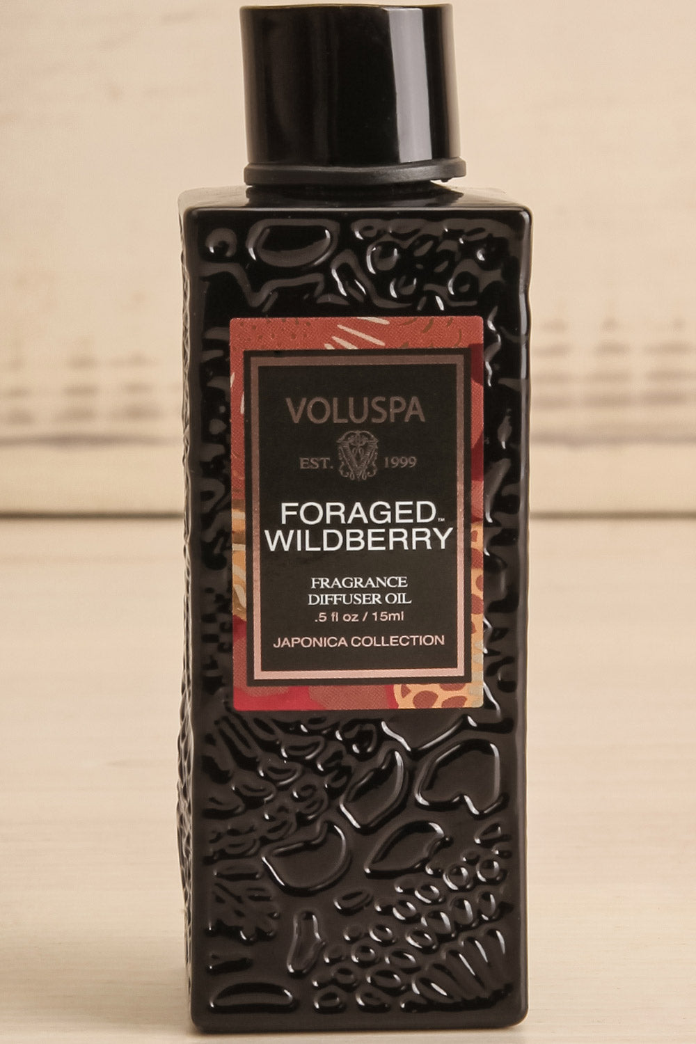 Foraged Wildberry Fragrance Diffuser Oil by Voluspa | Maison garçonne close-up