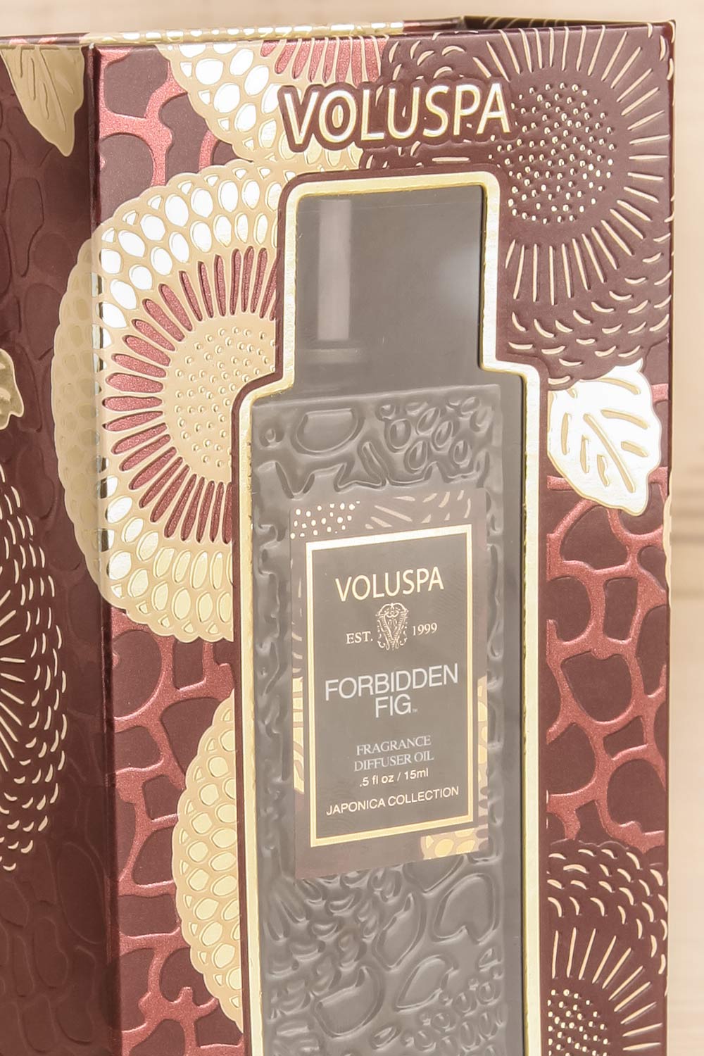 Forbidden Fig Fragrance Diffuser Oil by Voluspa | Maison garçonne  box close-up