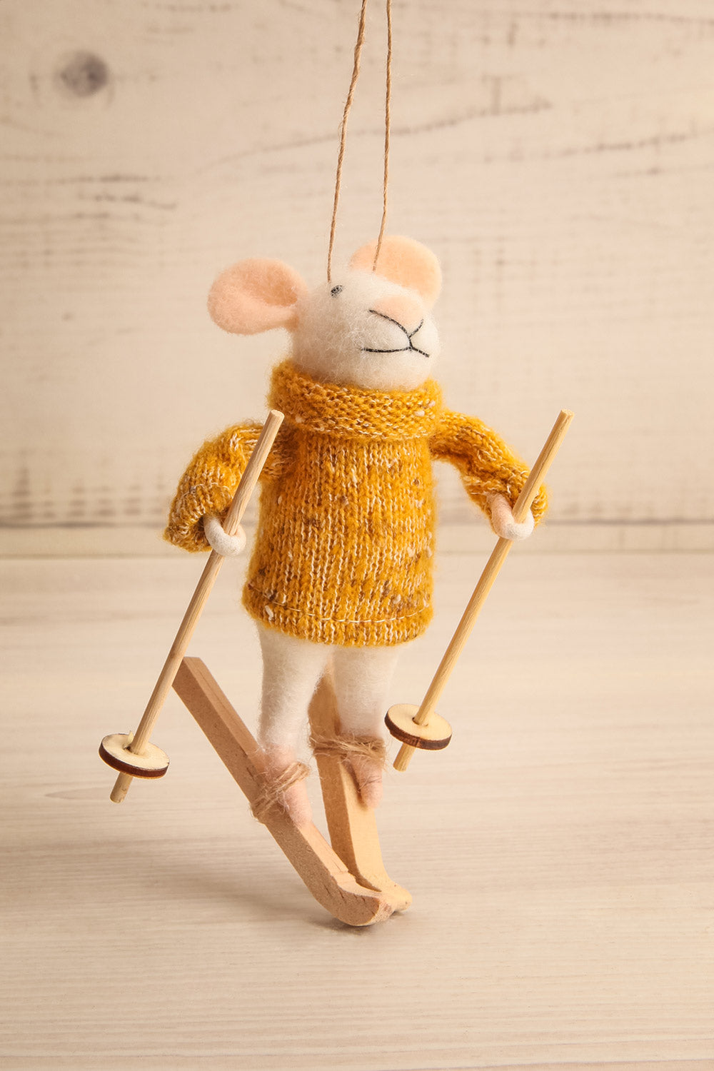 Sporty Mouse Holiday Ornament | Maison garçonne franklin