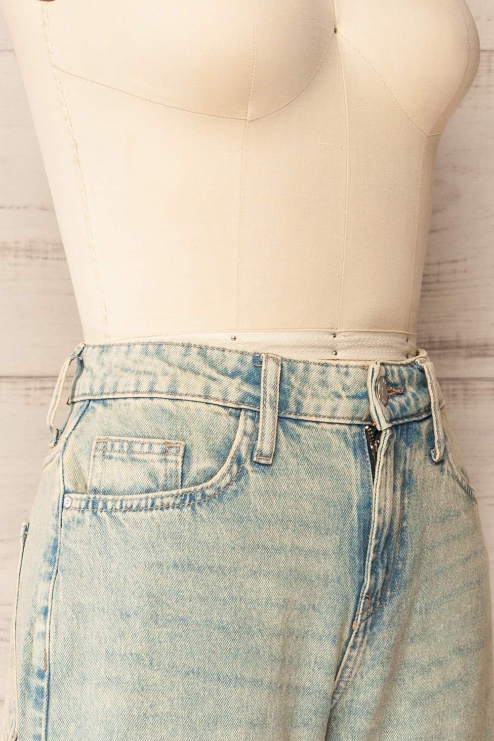 Fresno High-Waisted Faded Jeans | La petite garçonne  side