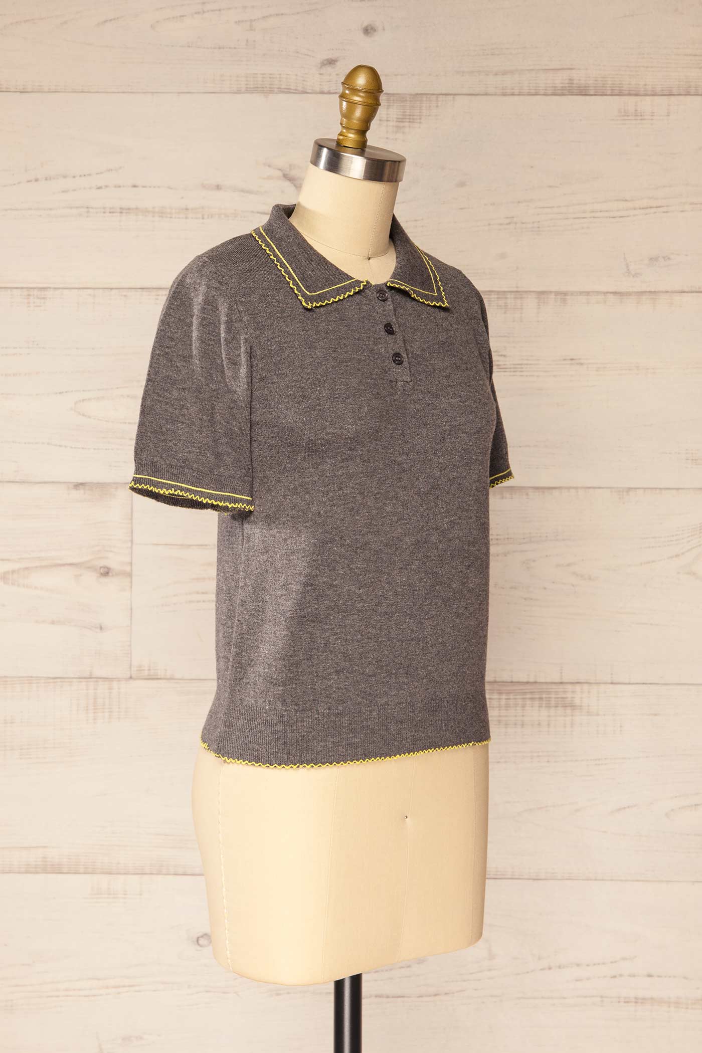 Fridolina Grey Short-Sleeved Knit Polo | La petite garçonne side 