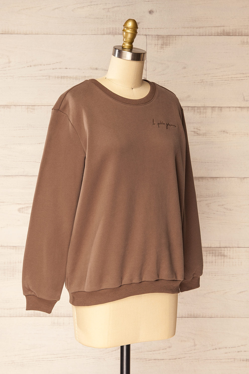 Galway Brown Exclusive La petite garçonne Embroidered Sweatshirt | La petite garçonne side view