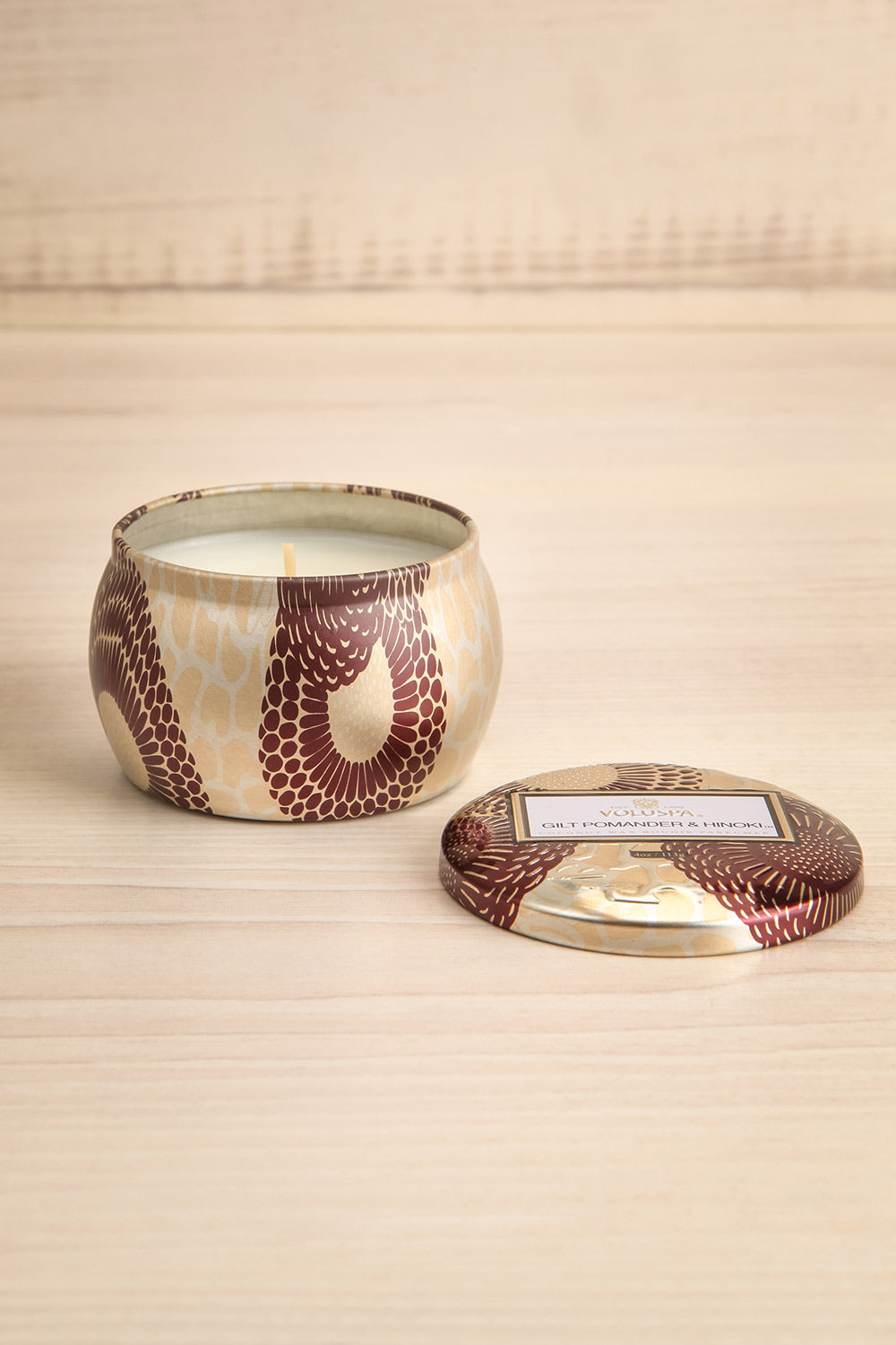 Gilt Pomander & Hinoki Mini Tin Candle | Maison garçonne open view