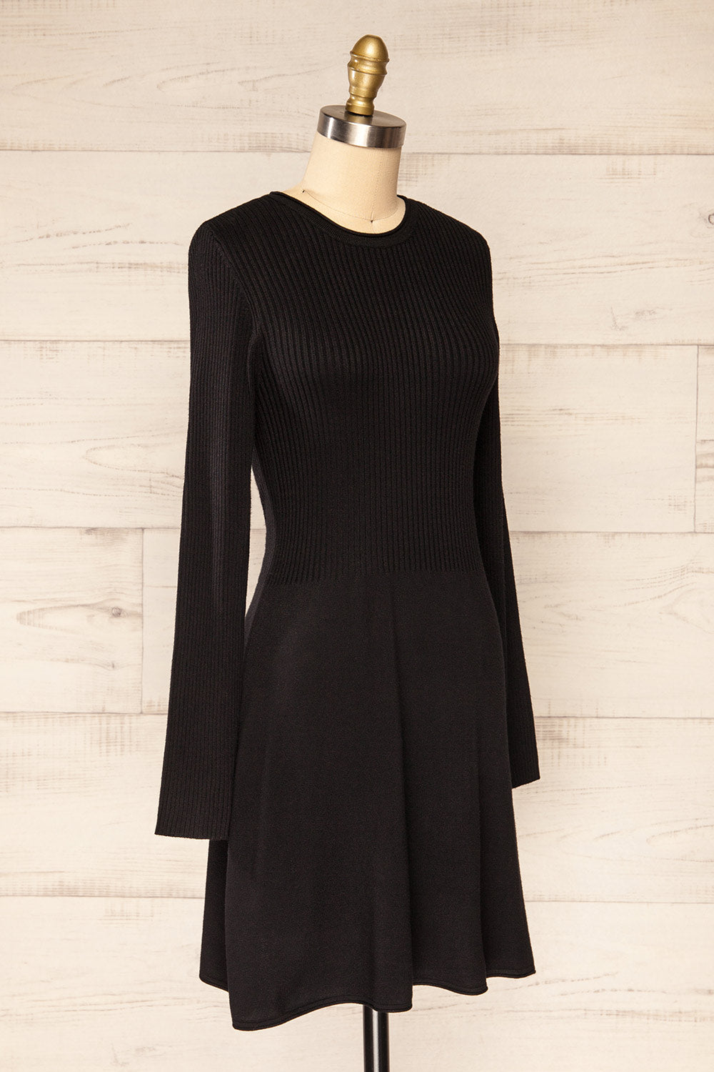 Gitega Short Rib-Knit Black Dress w/ Long Sleeves | La petite garçonne side view