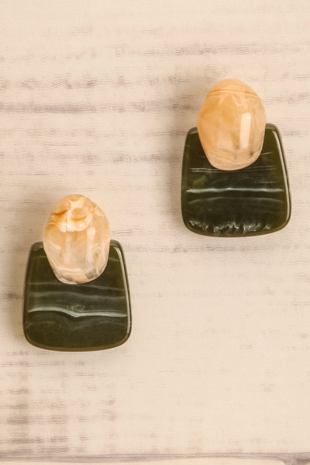 Glaucus Green Marbled Pendant Earrings | La petite garçonne close-up