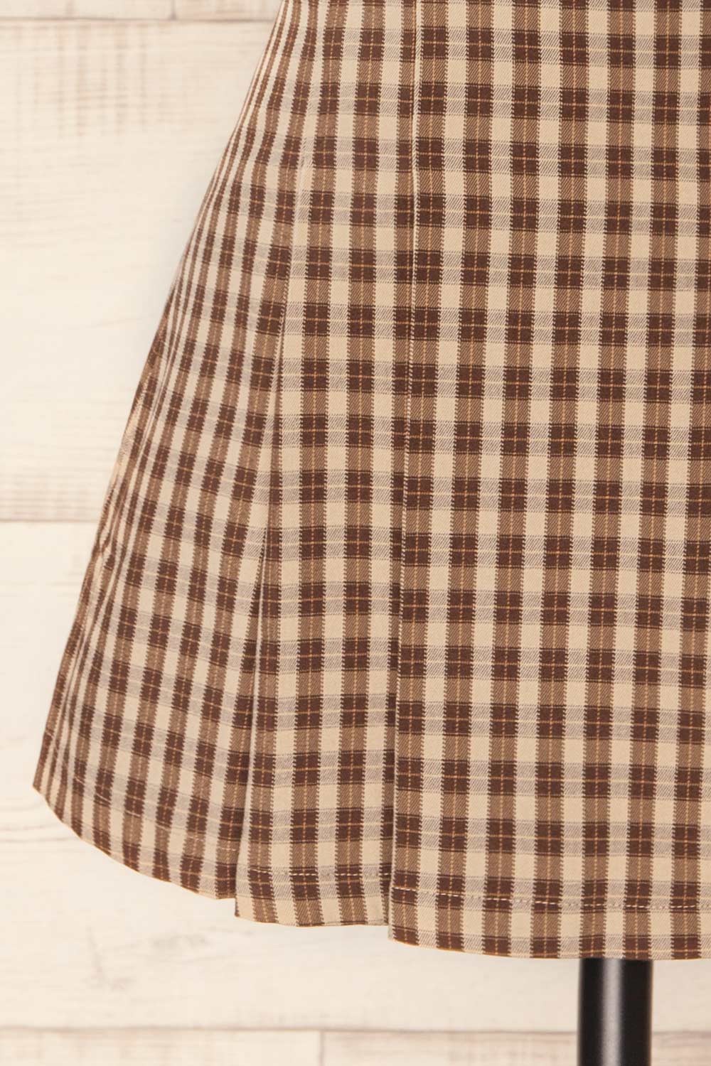 Goldhunga Short Brown Plaid Skirt with Pleats | La petite garçonne bottom 