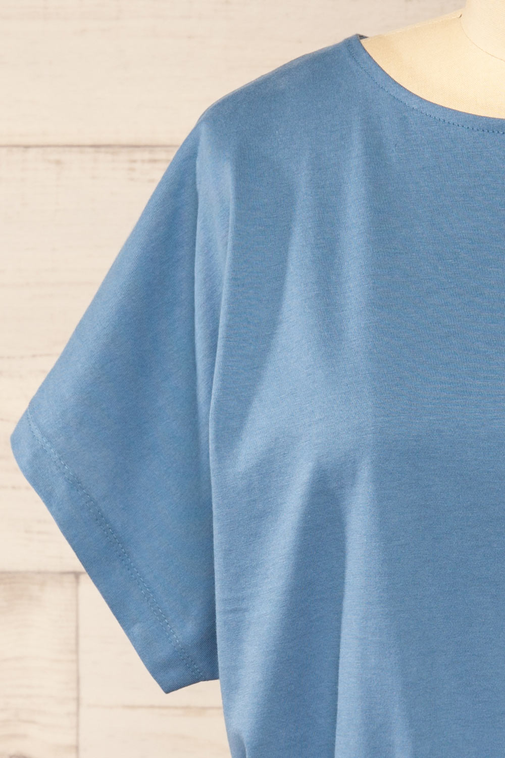 Haddington Blue Cropped T-Shirt w/ Drawstring | La petite garçonne  front