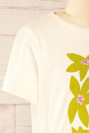 Haworth Beige T-Shirt w/ Green & Pink Flowers | La petite garçonne side close-up