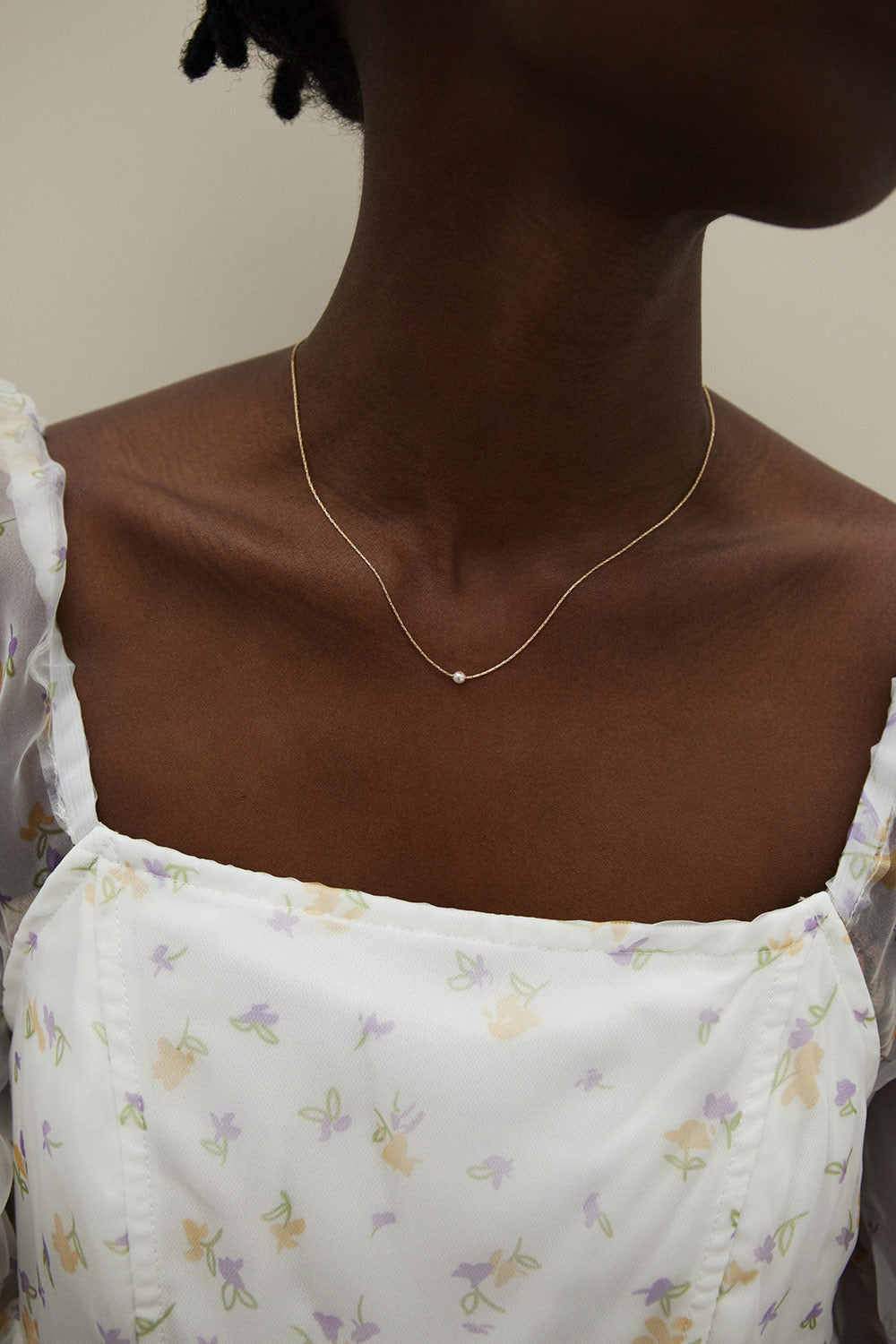 Hialeah Pearl Pendant Necklace | La petite garçonne model