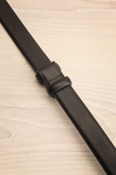 Homard Black Faux Leather Belt w/ Gold Buckle | La petite garçonne details
