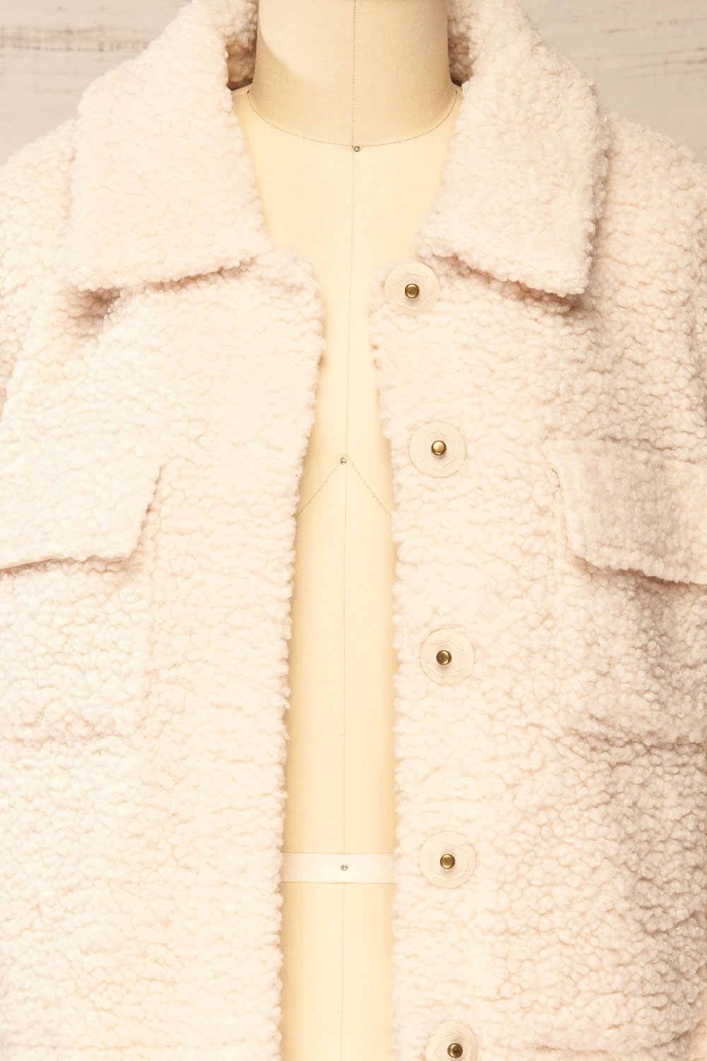 Hualpen Boxy Ivory Sherpa Jacket | La petite garçonne open