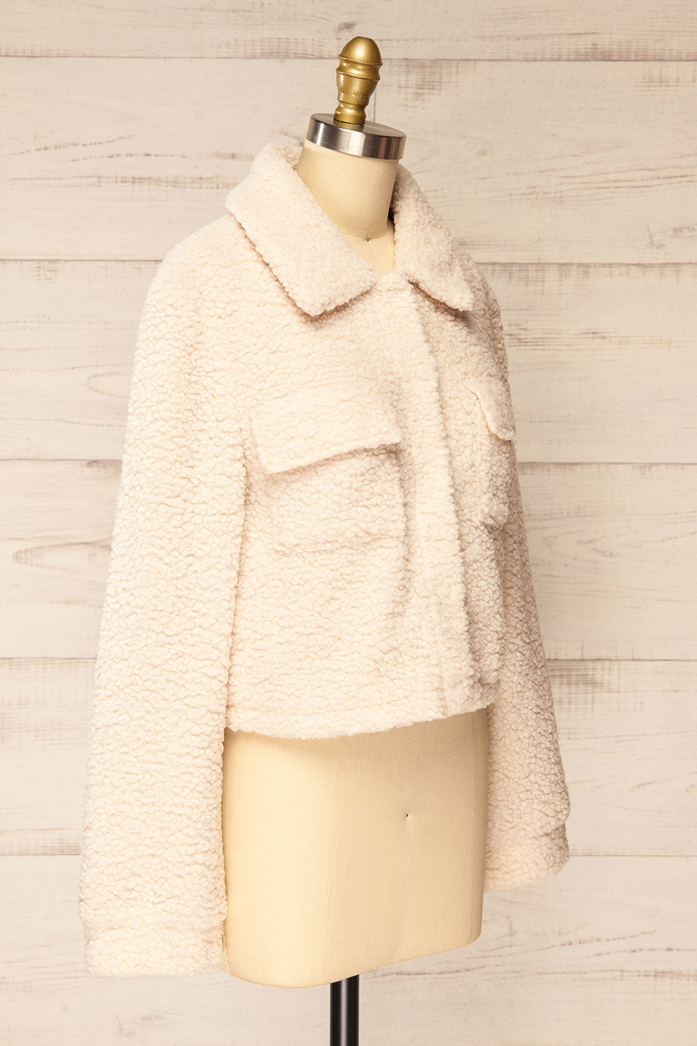 Hualpen Boxy Ivory Sherpa Jacket | La petite garçonne  side view