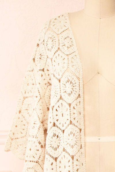 Hyvernat Beige Crochet Kimono | Boutique 1861  front close-up