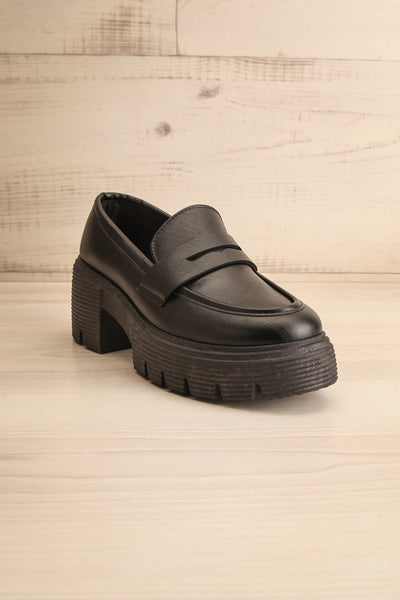 Ibberton Chunky Heeled Black Loafers | La petite garçonne front view