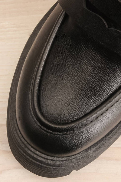 Ibberton Chunky Heeled Black Loafers | La petite garçonne flat close-up