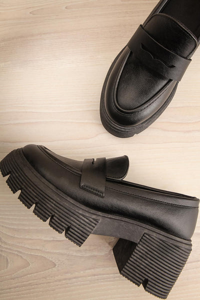 Ibberton Chunky Heeled Black Loafers | La petite garçonne flat view