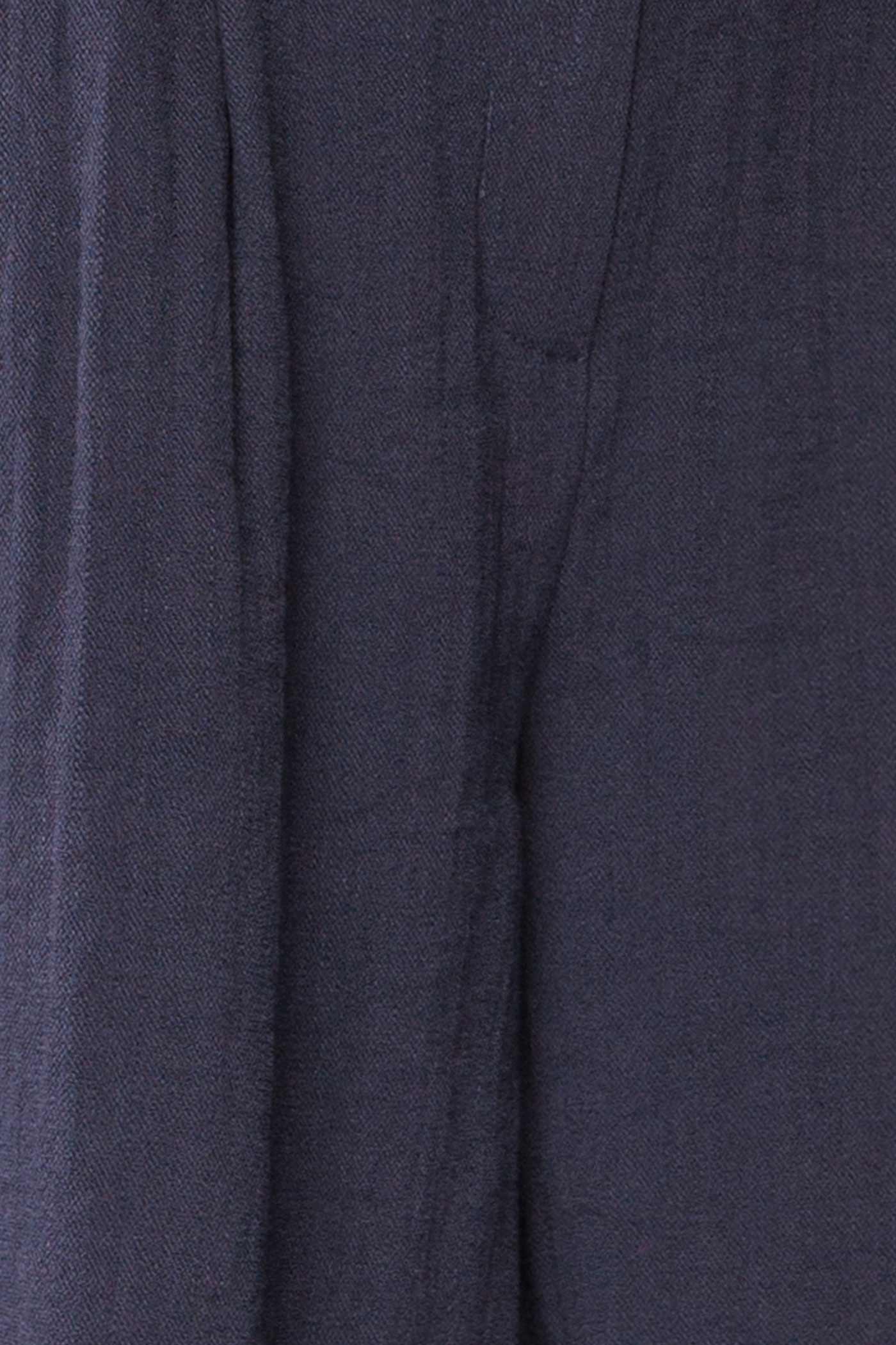 Close-up Itarsi Navy High-Waisted Shorts with Elastic Waist and Pockets at la petite garçonne