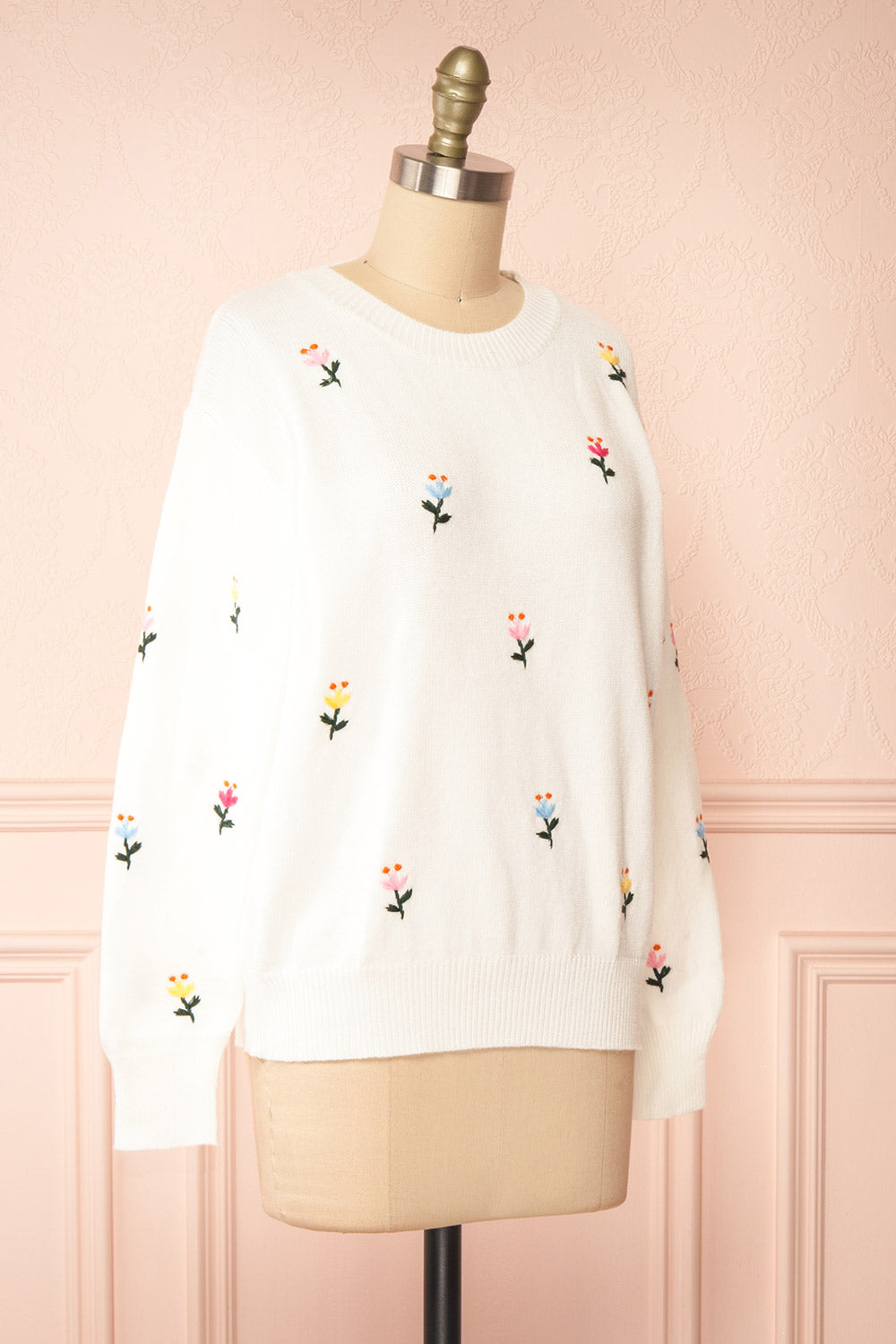 Jardynia Ivory Sweater w/ Knitted Flowers | Boutique 1861 side view