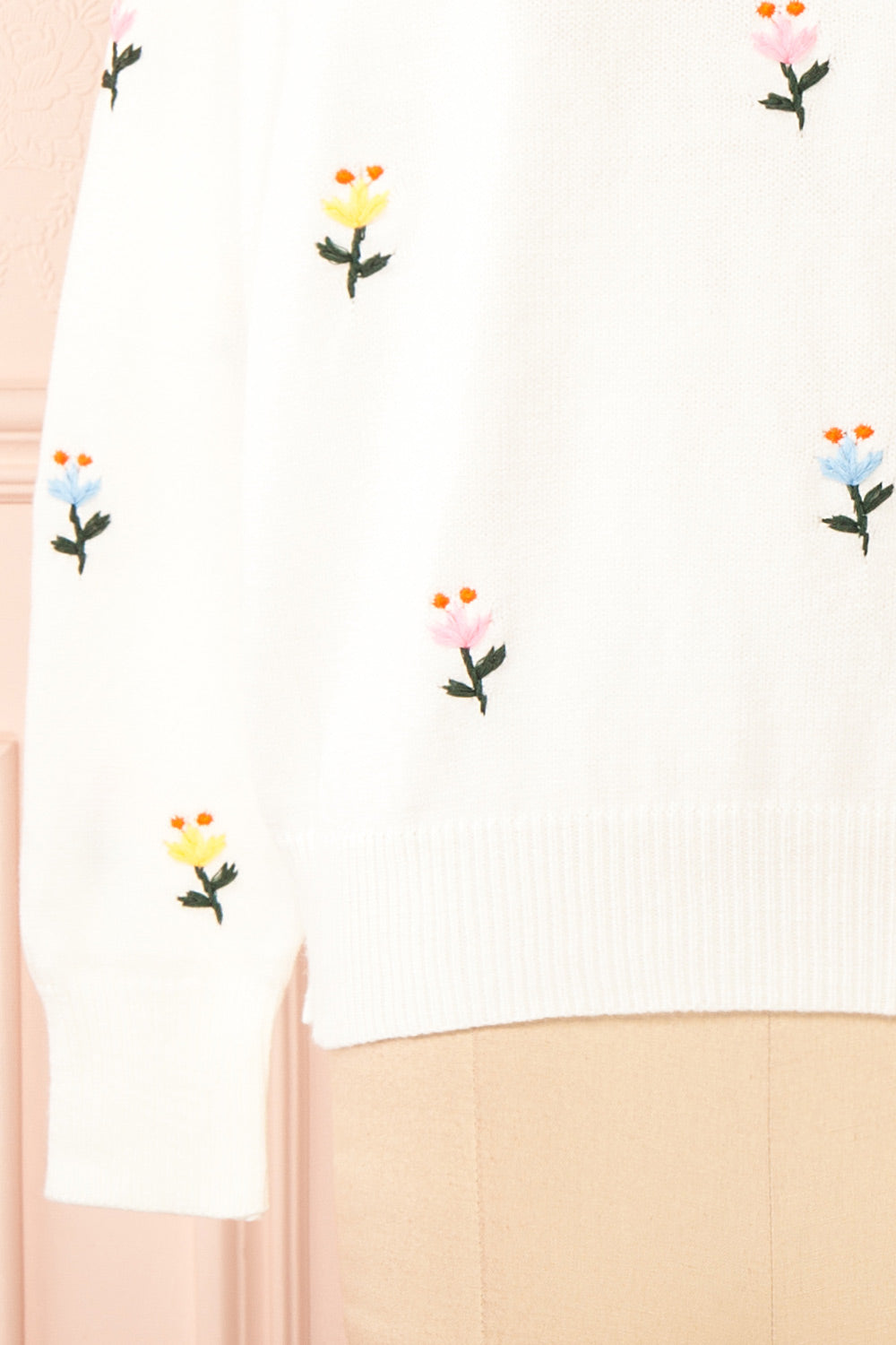 Jardynia Ivory Sweater w/ Knitted Flowers | Boutique 1861 bottom