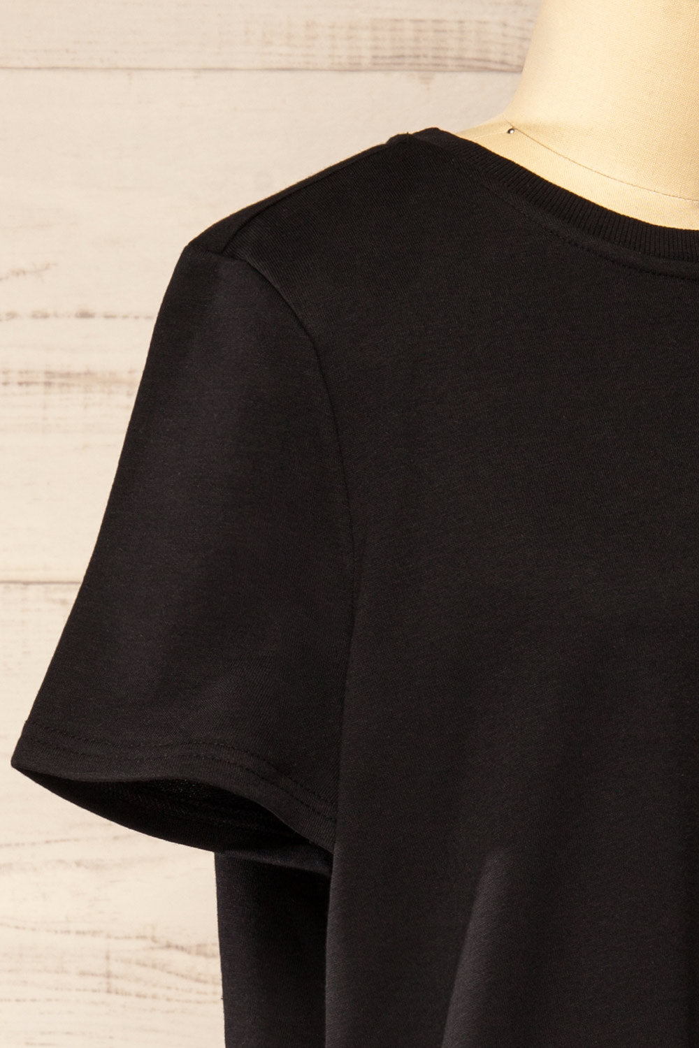Jerzey Black T-Shirt Dress w/ Pockets | La petite garçonne side