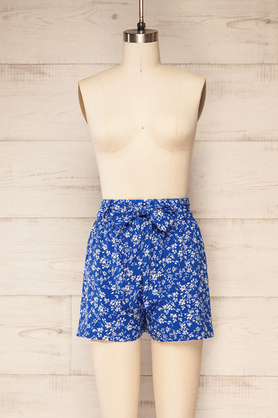 Joey Floral Blue High-Waisted Shorts w/ Belt | La petite garçonne front view