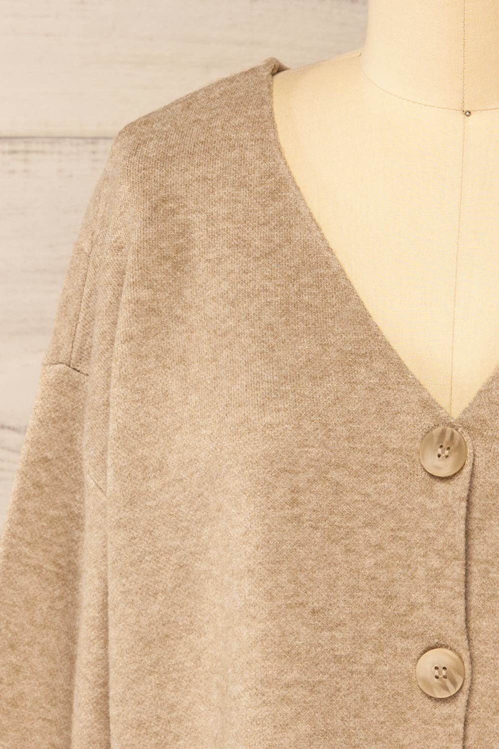 Joona Cropped Taupe Cardigan | La petite garçonne  front