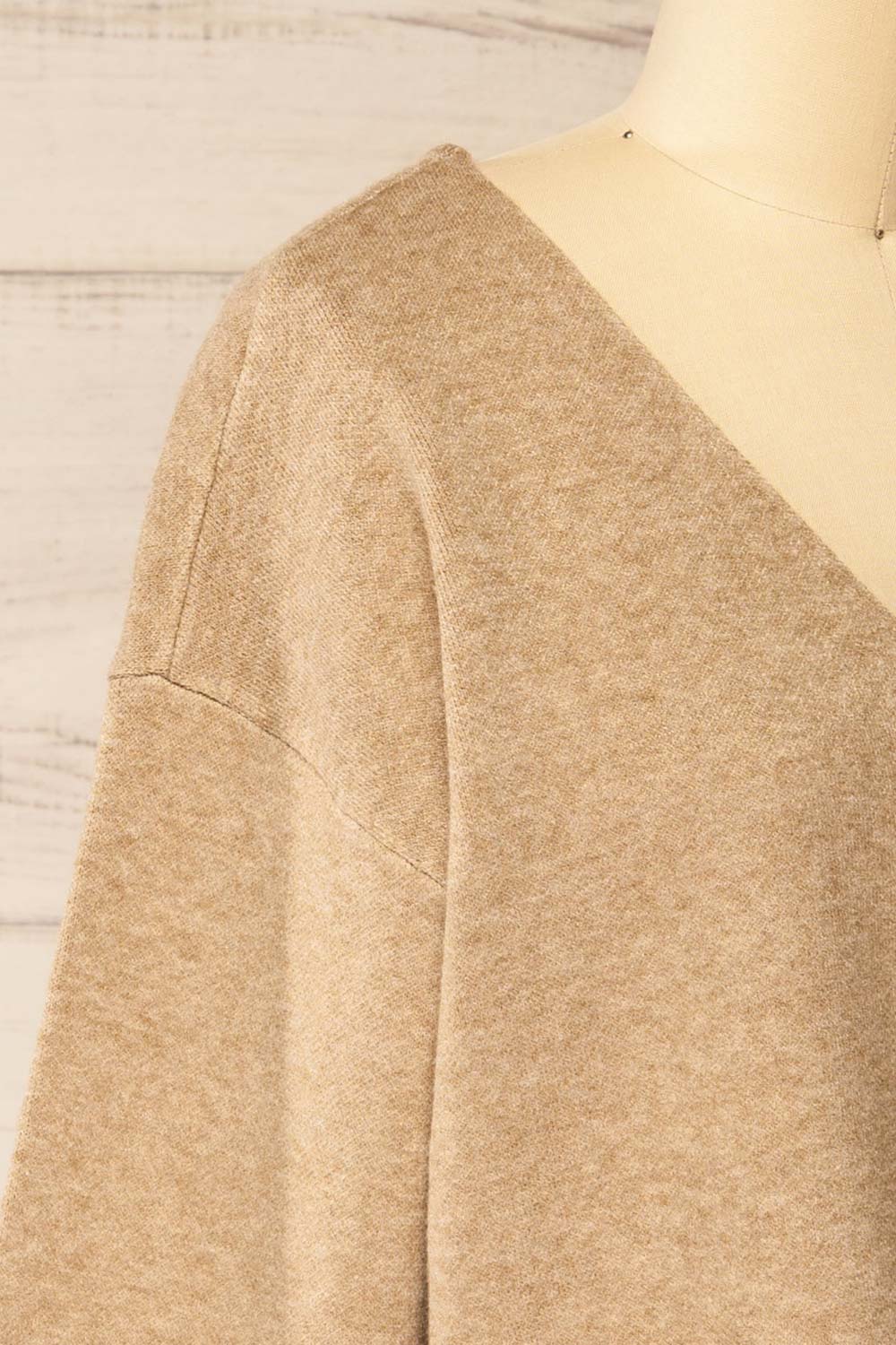 Joona Cropped Taupe Cardigan | La petite garçonne  side