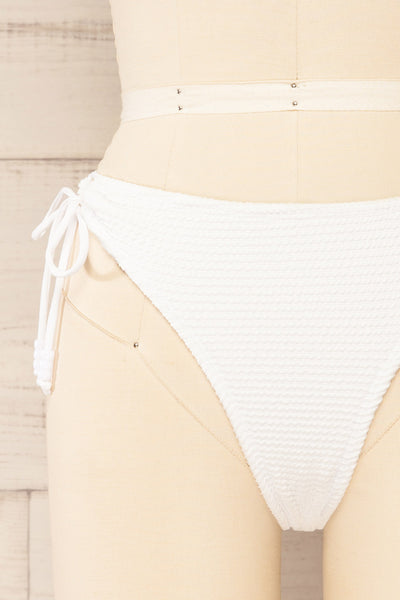 Kabale White Textured Bikini Bottom | La petite garçonne front