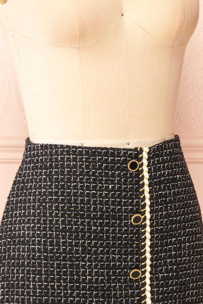 Kannon Short A-Line Black Tweed Skirt | Boutique 1861  side close-up