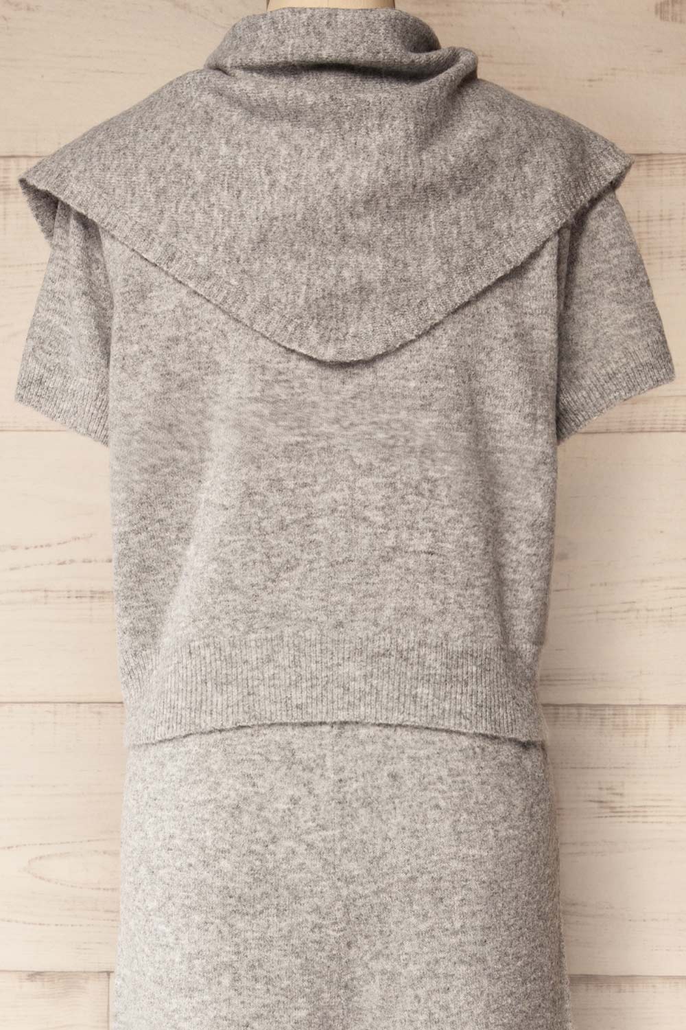 Kano Grey Knitted Set with Scarf | La petite garçonne scarf 