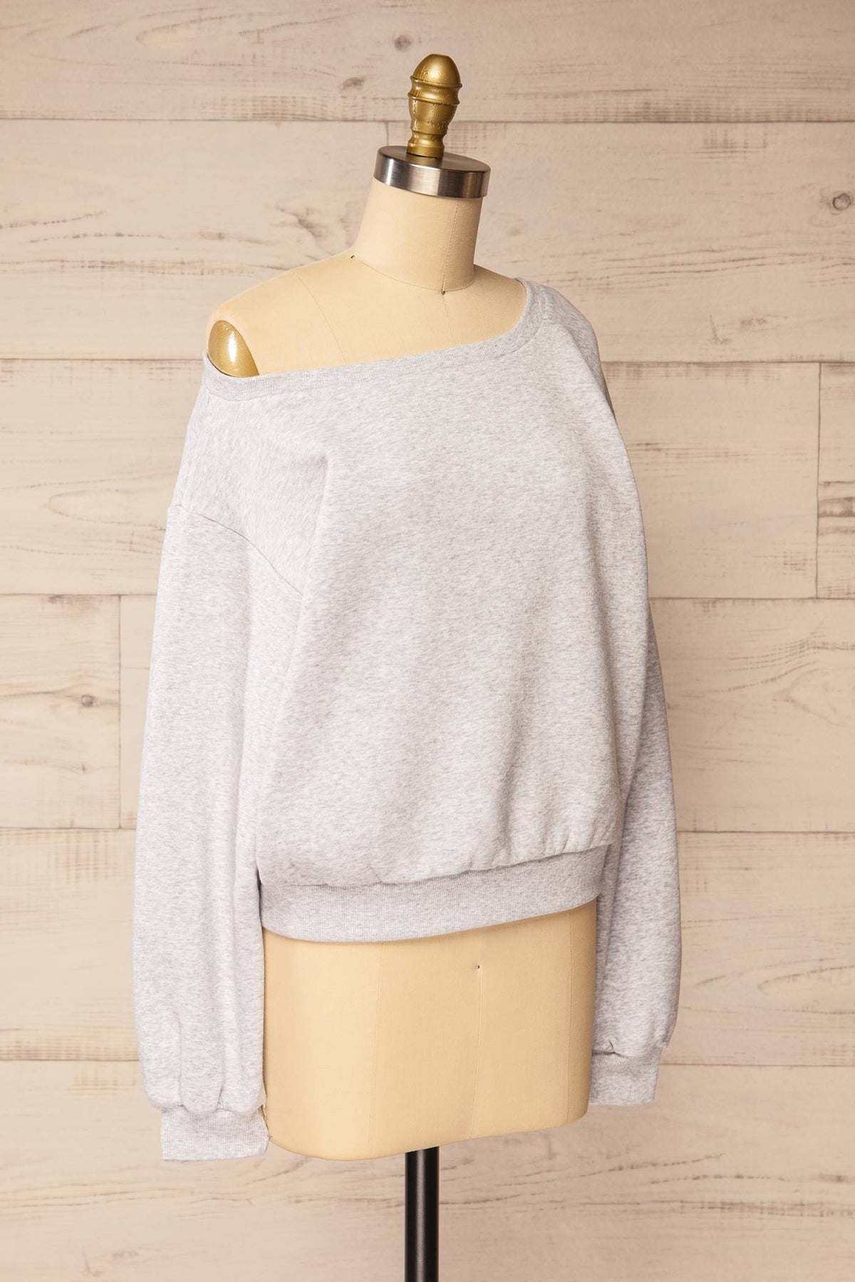 side view of Karaikal Off-the-Shoulder Grey Sweatshirt at La petite garçonne