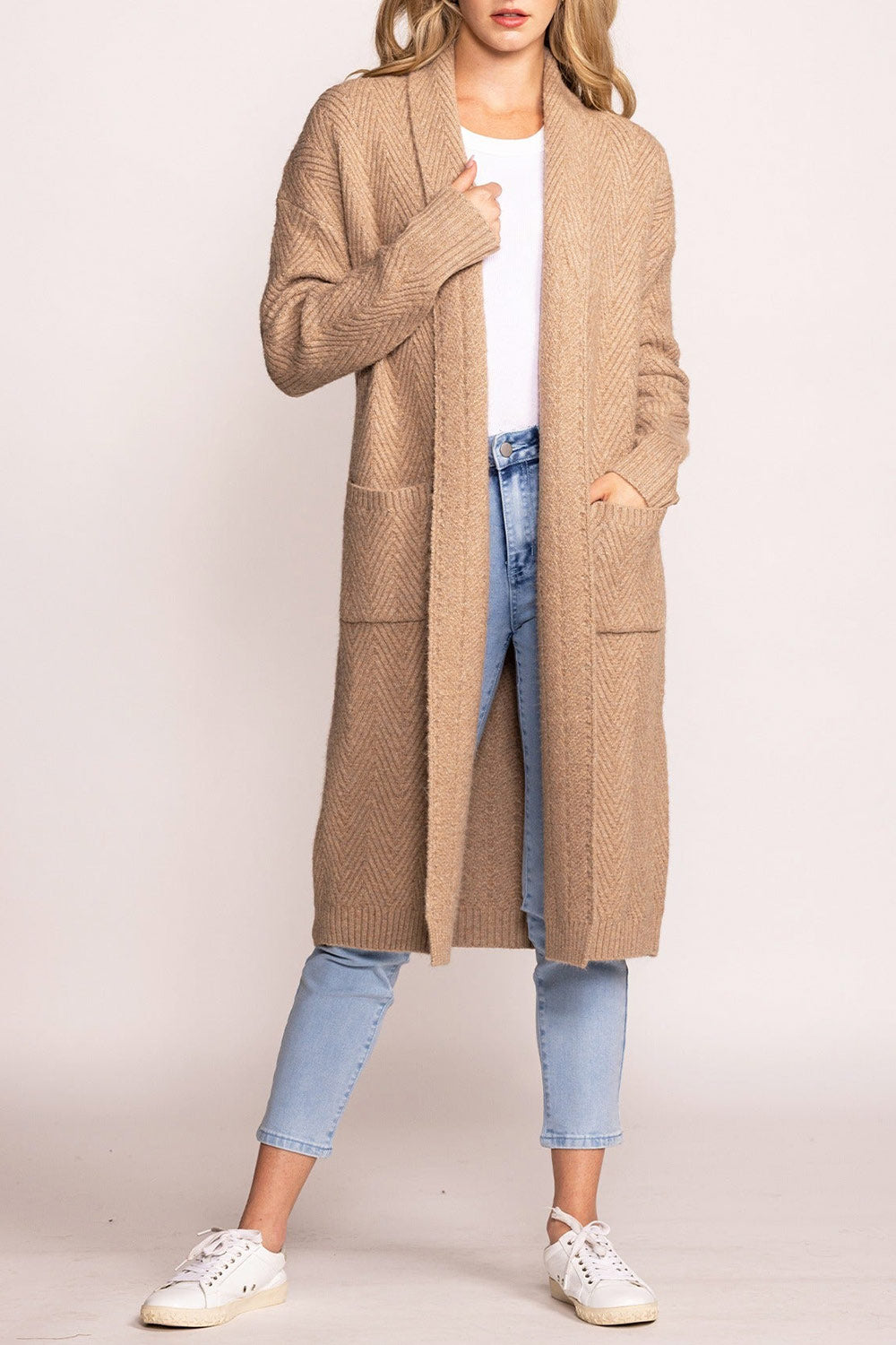 Kastamonu Beige Herringbone Knit Long Cardigan | La petite garçonne model