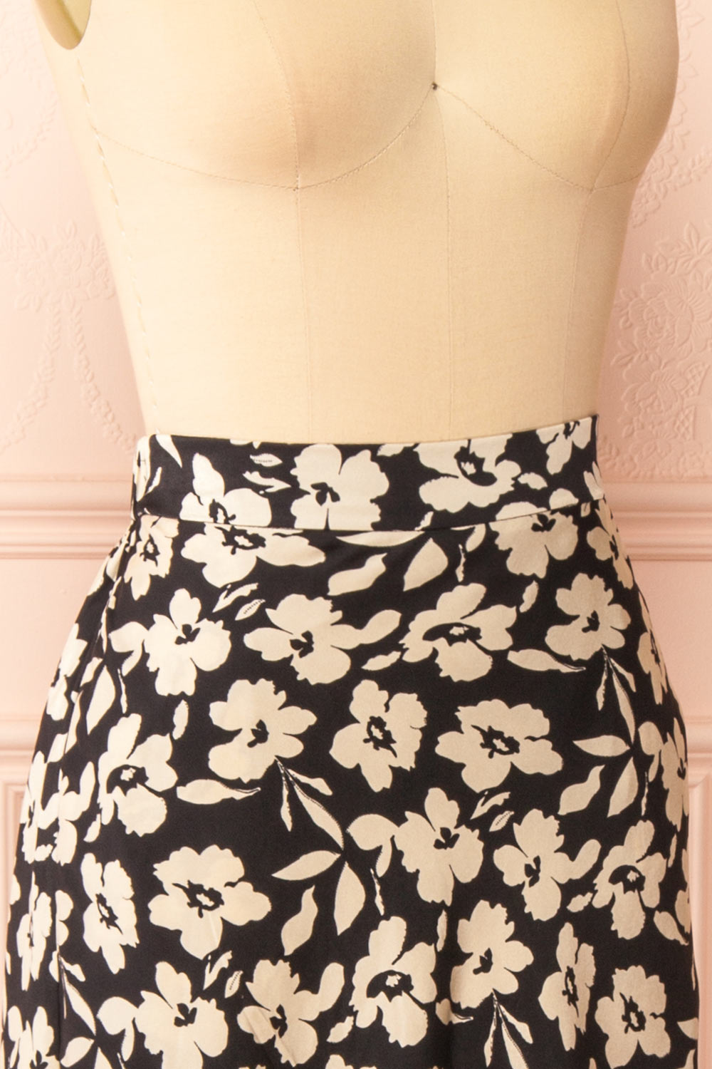 Kelly Black Floral Satin Midi Skirt w/ Pockets | Boutique 1861   side