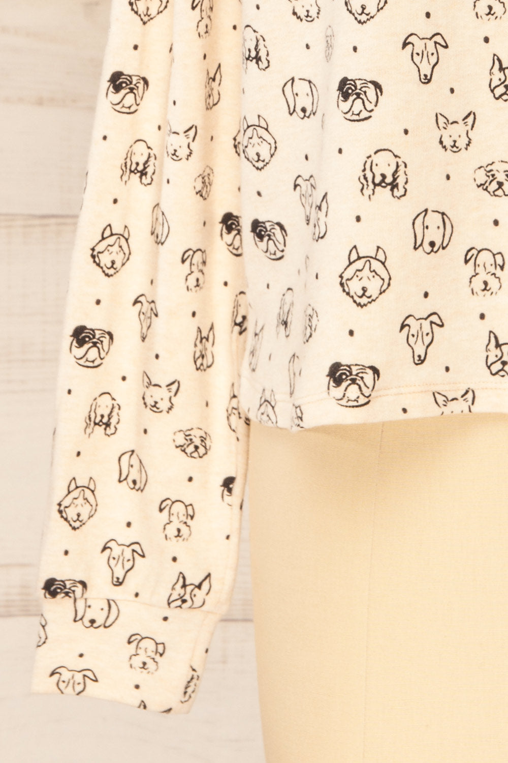 Kemmy Beige Pyjama Top w/ Dog Print | La petite garçonne sleeve