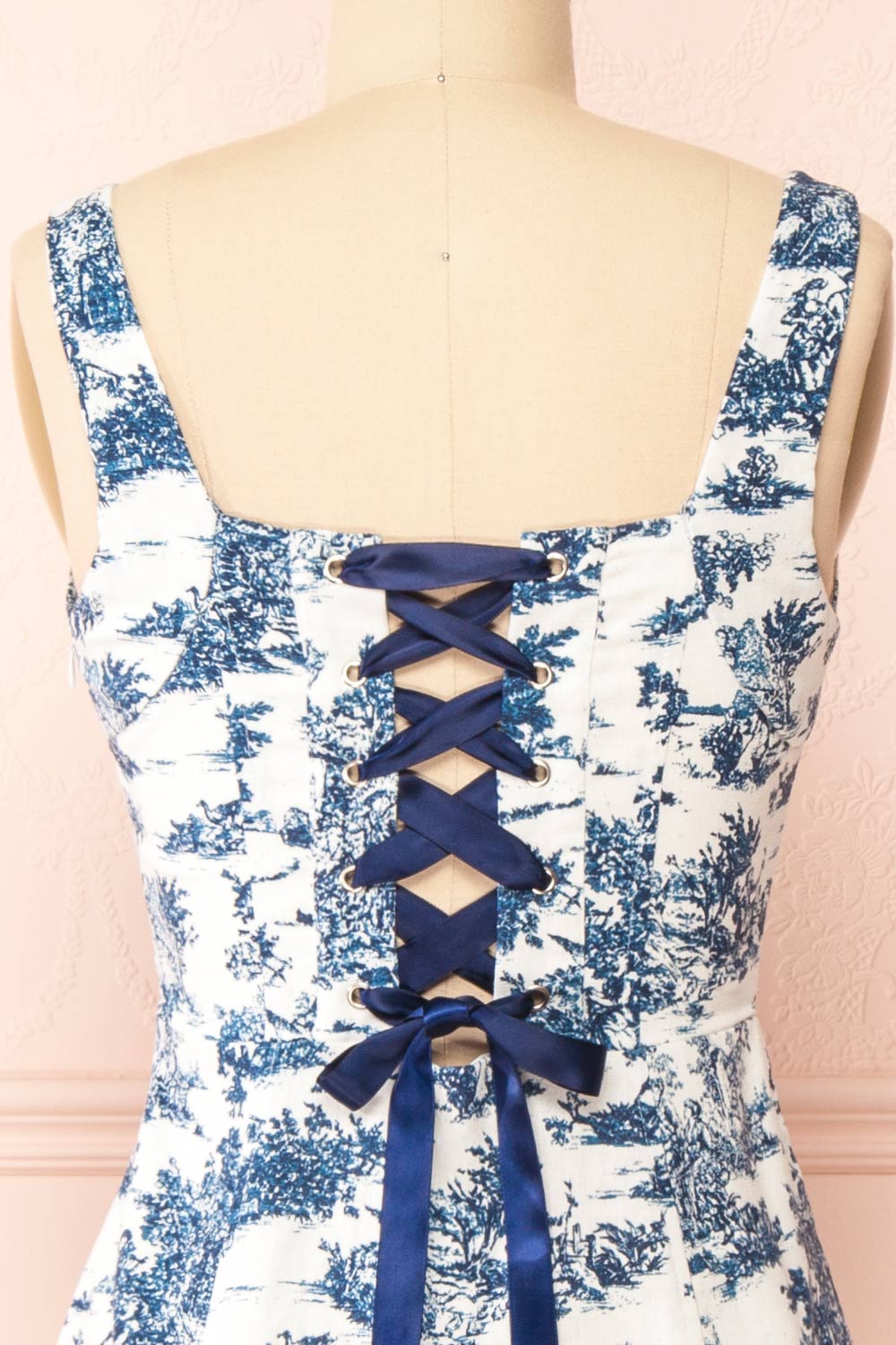 Kigawa Short Vintage Pattern Fitted Dress | Boutique 1861 back close-up