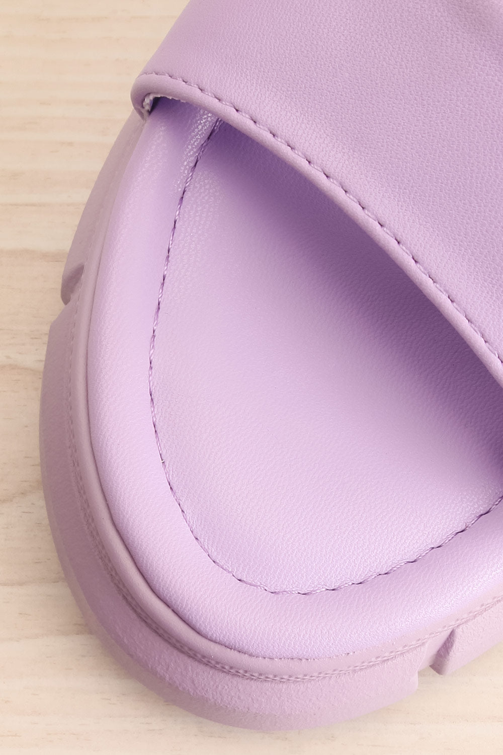 Kitsch Lilac Platform Sandals | La petite garçonne flat close-up