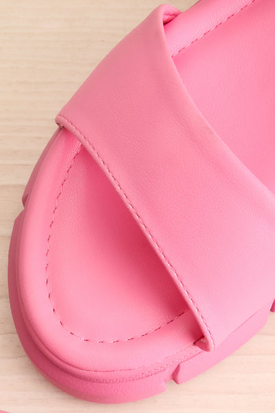 Kitsch Pink Platform Sandals | La petite garçonne flat close-up