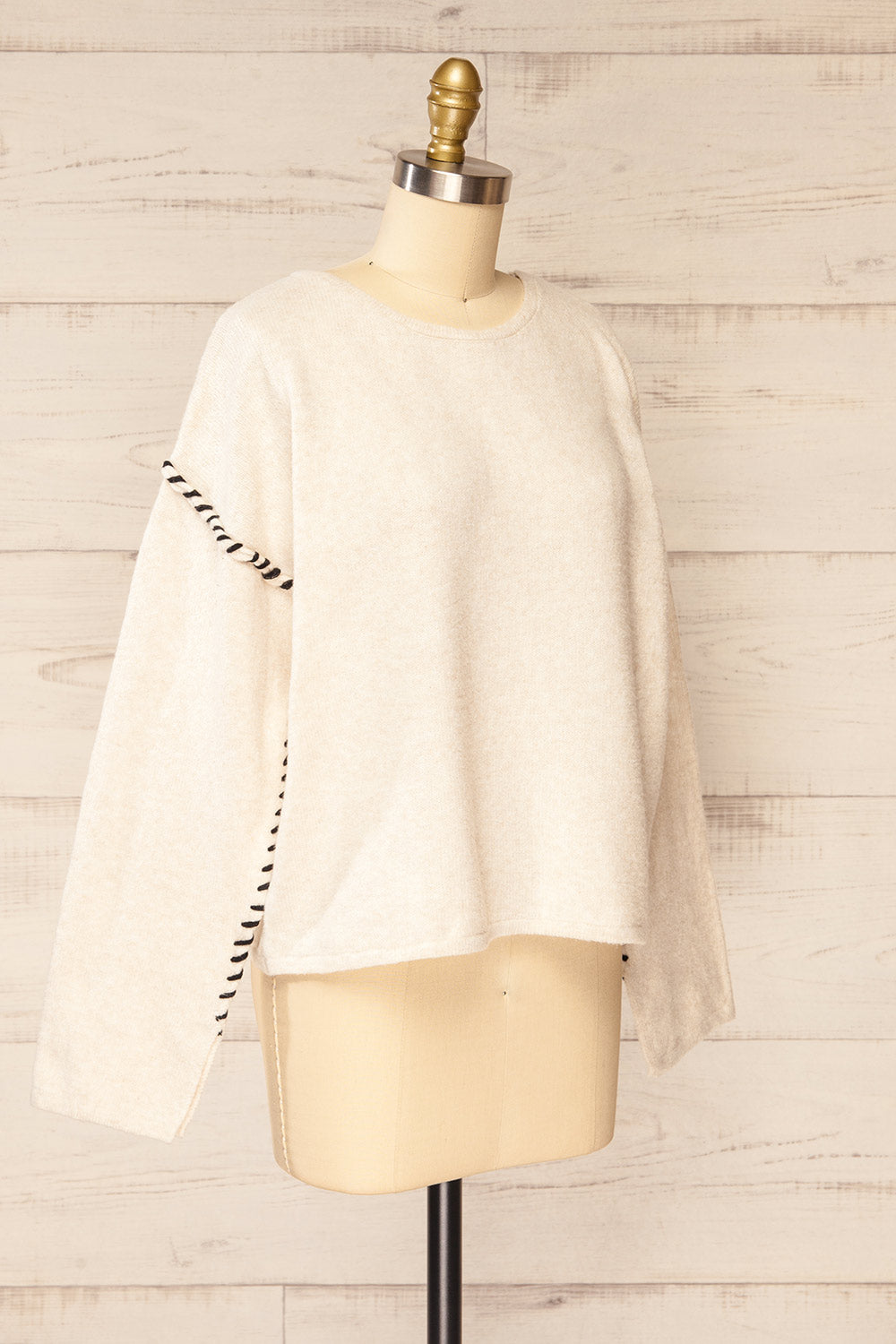 Kofu Ivory Sweater w/ Exposed Stitching | La petite garçonne side view