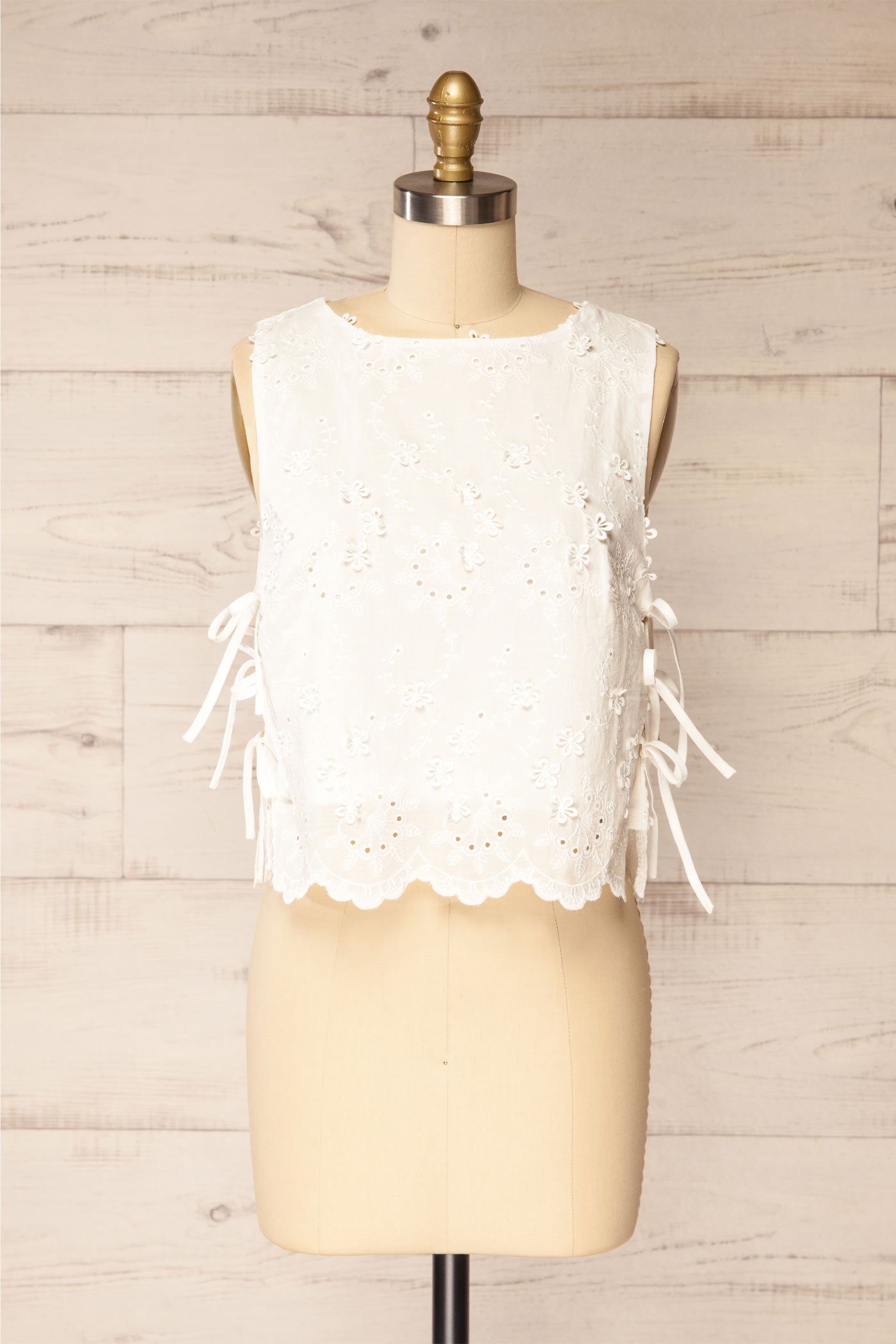Kolkata Sleeveless Ivory Eyelet Top with Side Ties | La petite garçonne front view