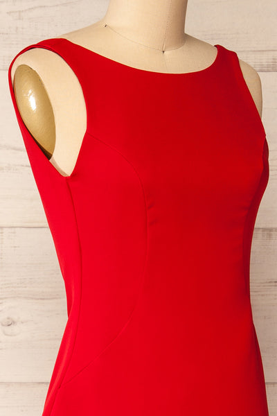 Kovna Red Fitted Midi Dress w/ Open Back | La petite garçonne  side close-up