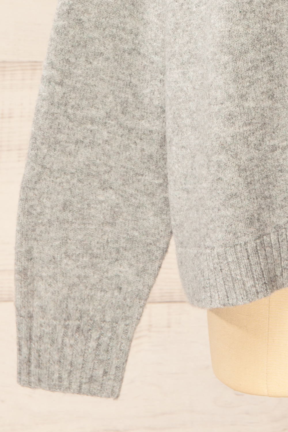 Lander Oversized Grey Knitted Sweater | La petite garçonne bottom