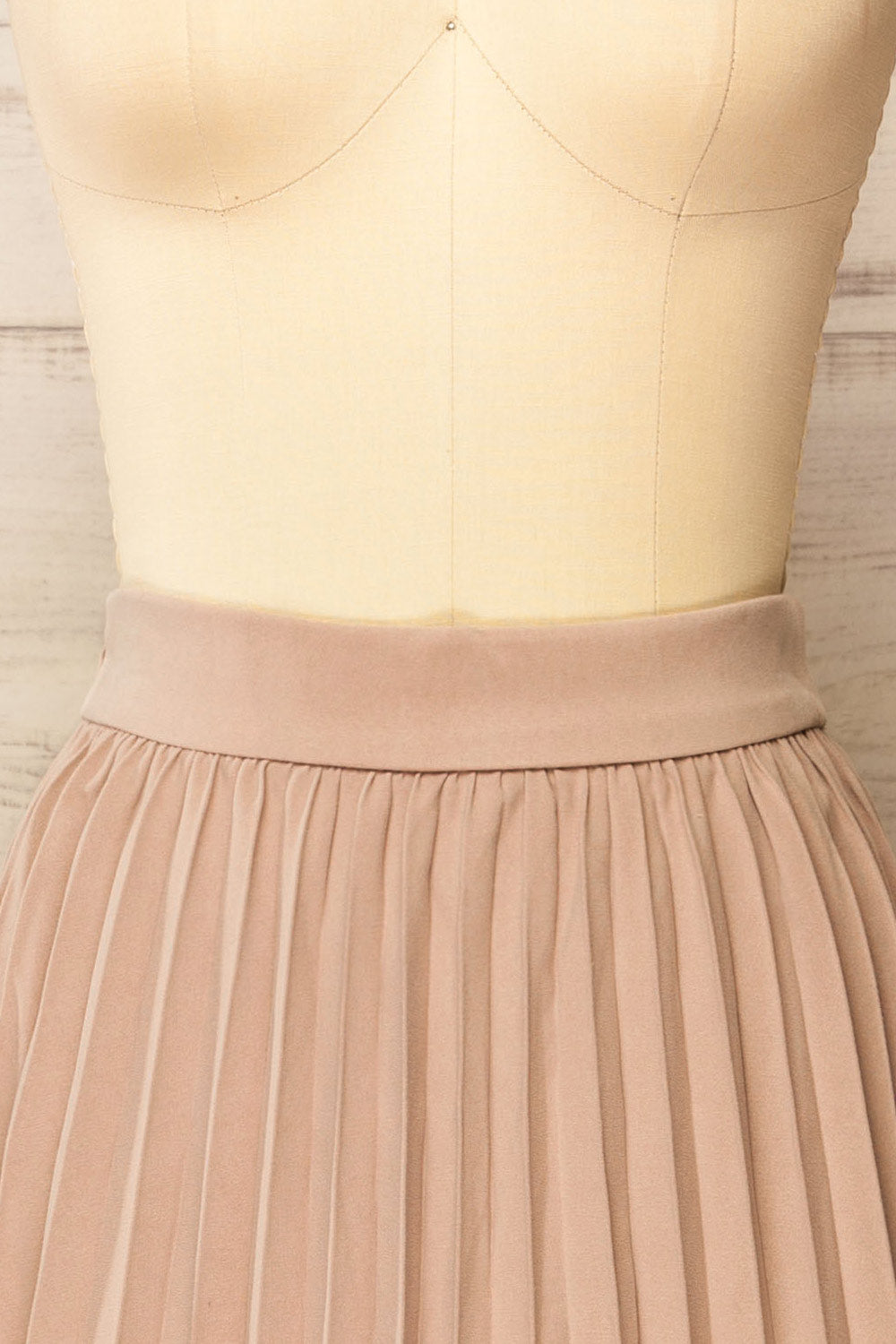 Langdon Taupe Pleated Velvet Midi Skirt | La petite garçonne front