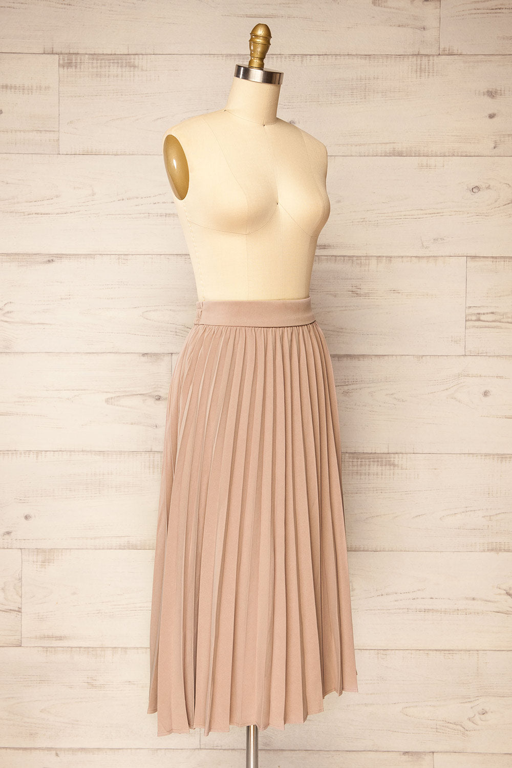 Langdon Taupe Pleated Velvet Midi Skirt | La petite garçonne side view 