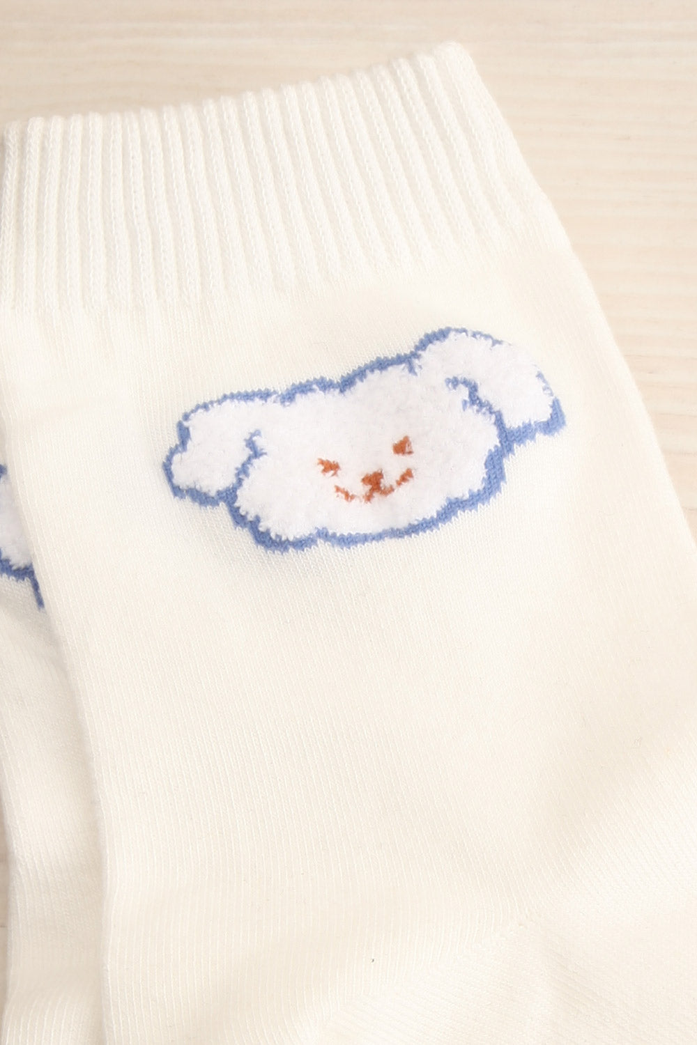 Likasi White Crew Socks w/ Puppy Detail | La petite garçonne close-up