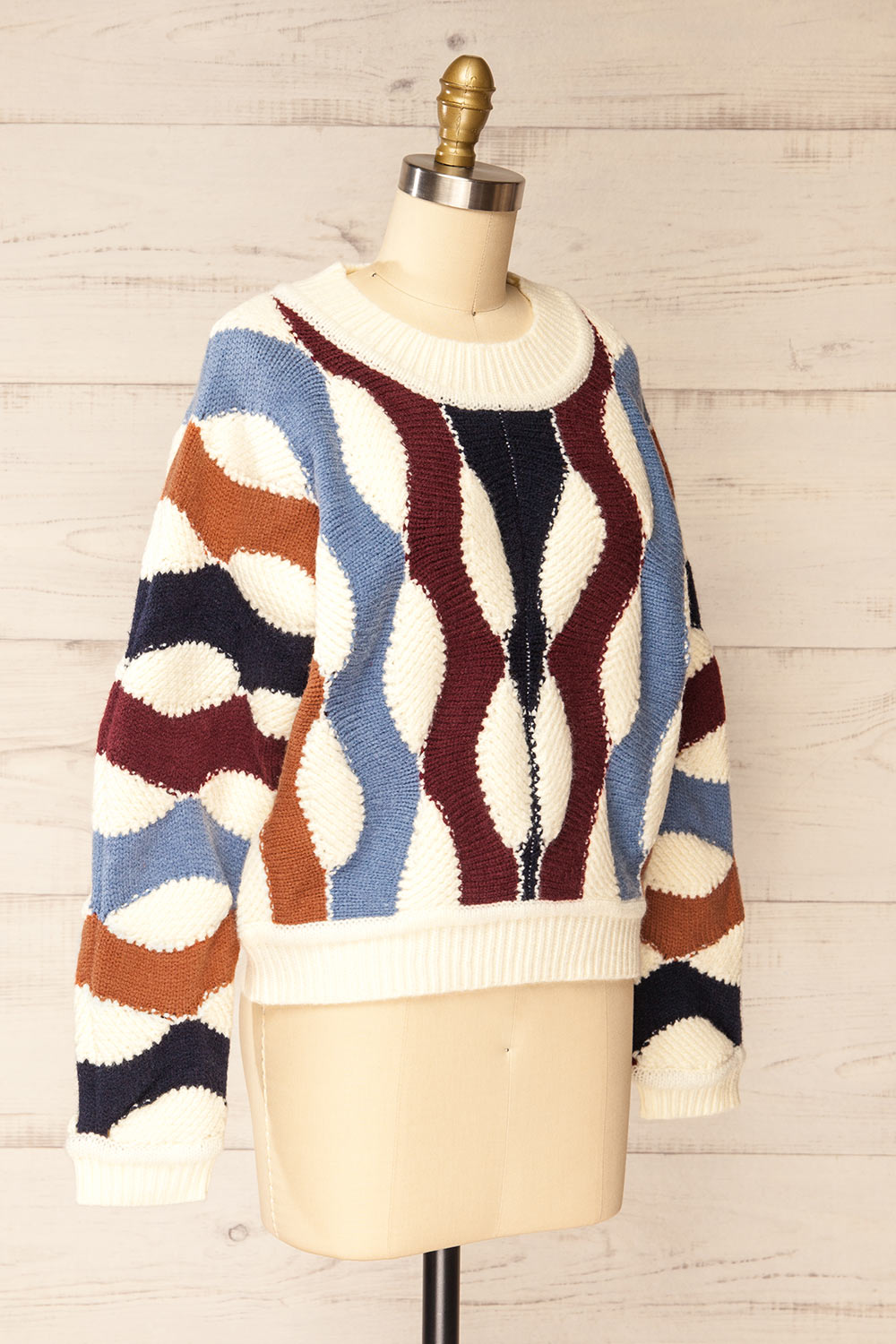 Listinburg Oversized Colourful Knit Sweater | La petite garçonne side view