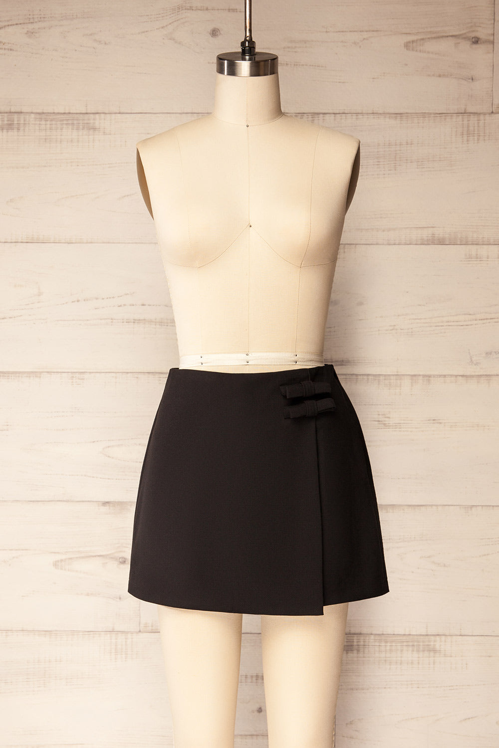 Livorno Black Skort with Bows | La petite garçonne front view