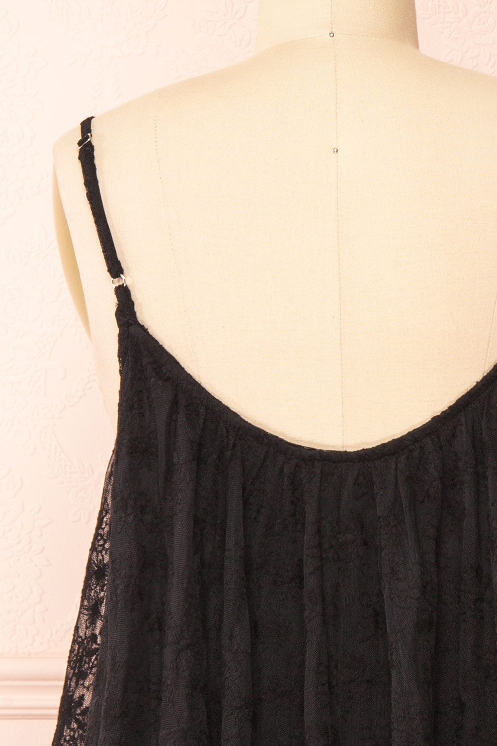 Liyan Black Short Floral Dress | Boutique 1861 back close-up