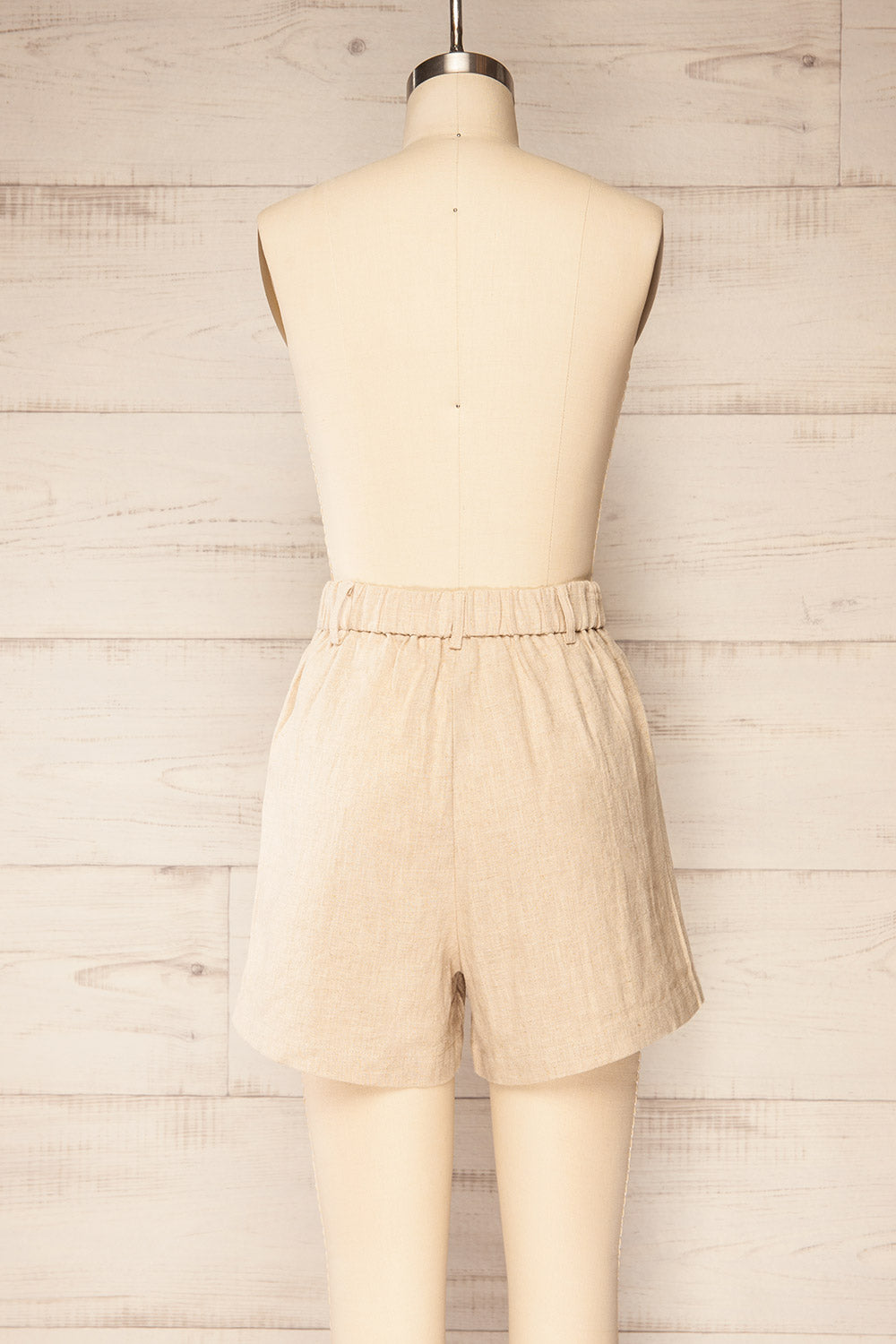 Lokeren Beige High-Waisted Linen Shorts | La petite garçonne back view