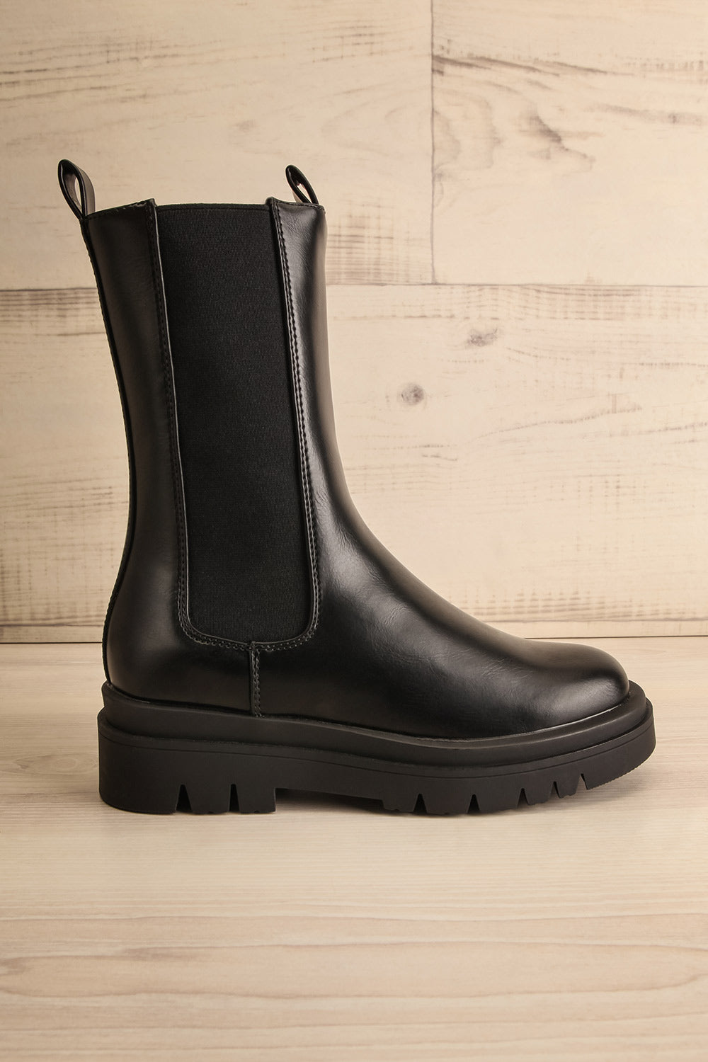 Lommel Black Rain Boots | La petite garçonne side view